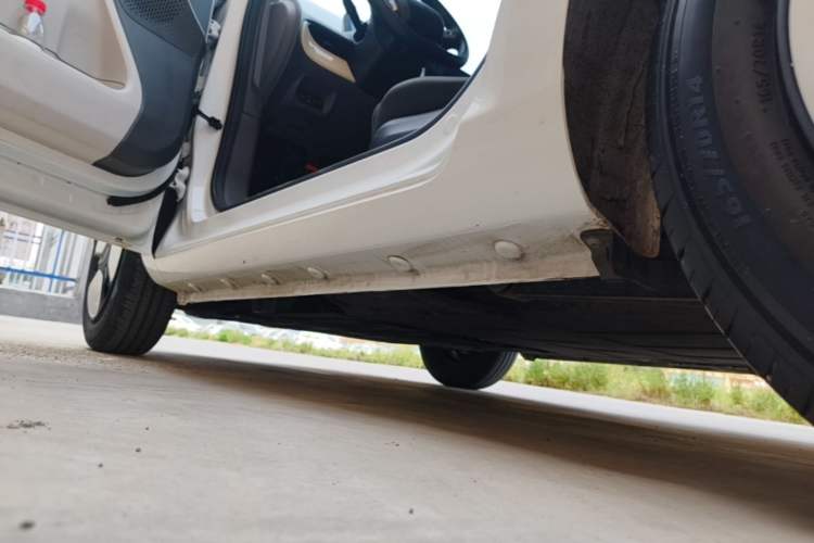 Used CHANGAN NEVO Lumin 2022 210km Sweet Edition Left Side Sill