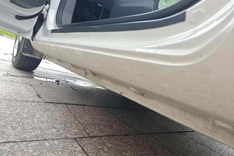 Used CHANGAN NEVO Lumin 2022 210km Sweet Edition Left Side Sill