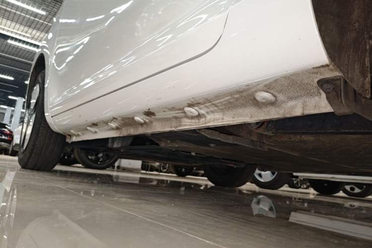 Used CHANGAN NEVO Lumin 2022 210km Sweet Edition Left Side Sill
