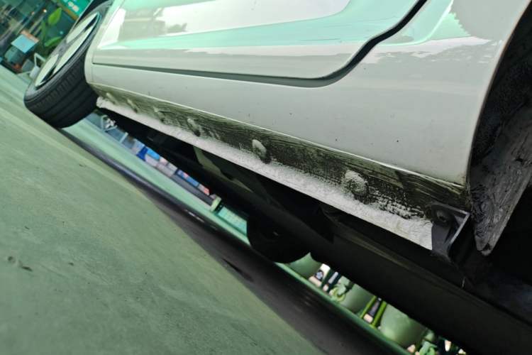 Used CHANGAN NEVO Lumin 2022 210km Sweet Edition Left Side Sill