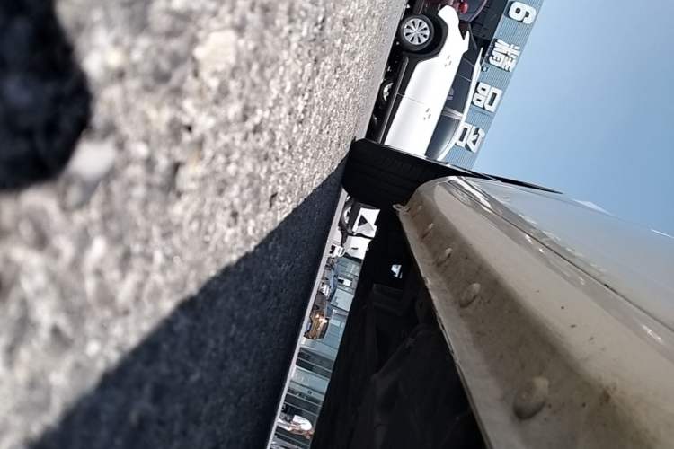 Used CHANGAN NEVO Lumin 2022 210km Sweet Edition Left Side Sill