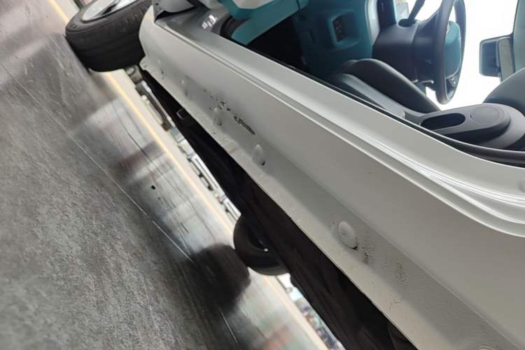Used CHANGAN NEVO Lumin 2022 210km Sweet Edition Left Side Sill