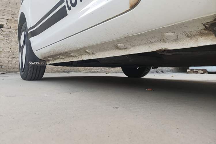 Used CHANGAN NEVO Lumin 2022 210km Sweet Edition Left Side Sill