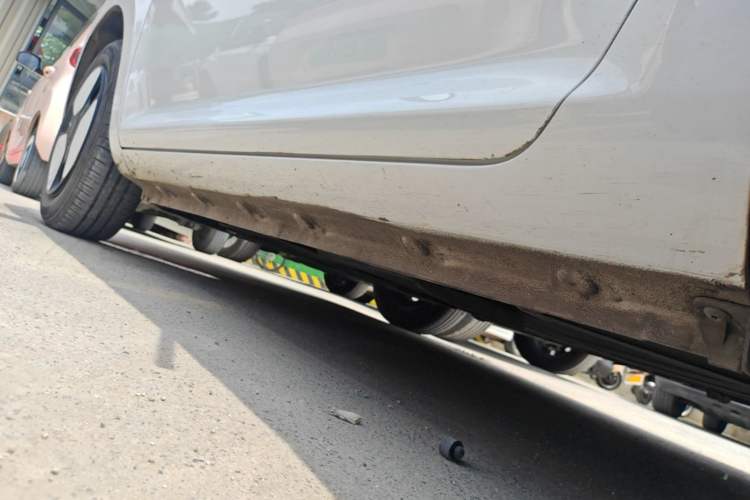 Used CHANGAN NEVO Lumin 2022 210km Sweet Edition Left Side Sill