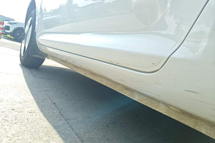 Used CHANGAN NEVO Lumin 2022 210km Sweet Edition Left Side Sill