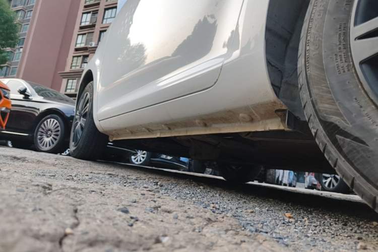 Used CHANGAN NEVO Lumin 2022 210km Sweet Edition Left Side Sill