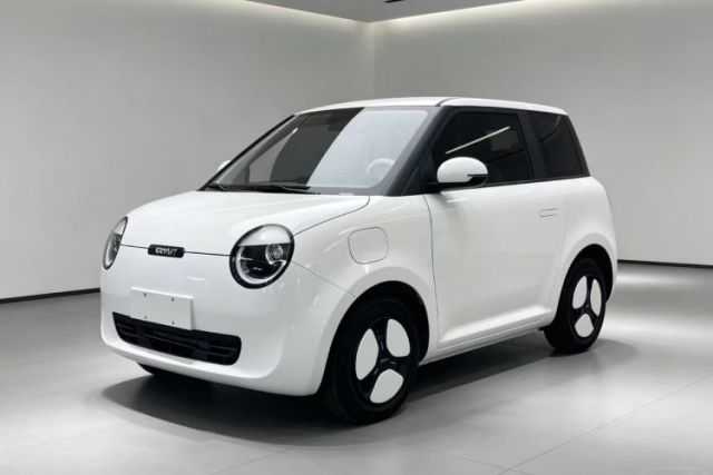 Ojetý CHANGAN NEVO Lumin 2022 210km Sweet Edition