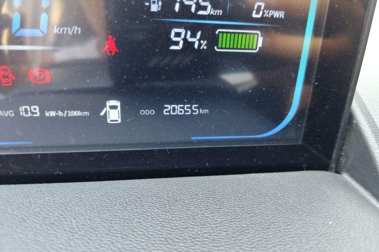 Used CHANGAN NEVO Lumin 2022 155 km – Refreshingly Sweet Edition Odometer Close Up
