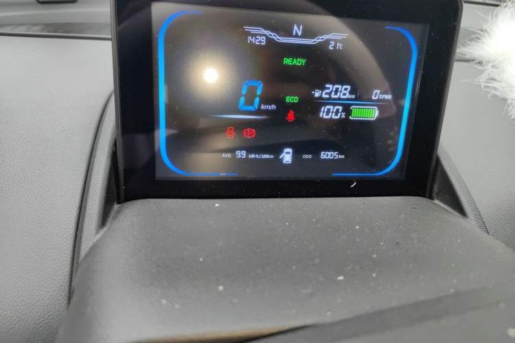 Used CHANGAN NEVO Lumin 2022 210km Sweet Edition Odometer Close Up
