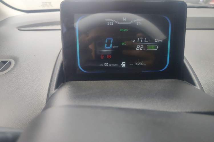 Used CHANGAN NEVO Lumin 2022 210km Sweet Edition Odometer Close Up