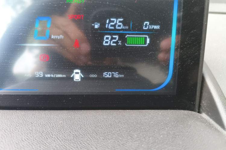 Used CHANGAN NEVO Lumin 2022 155 km – Refreshingly Sweet Edition Odometer Close Up