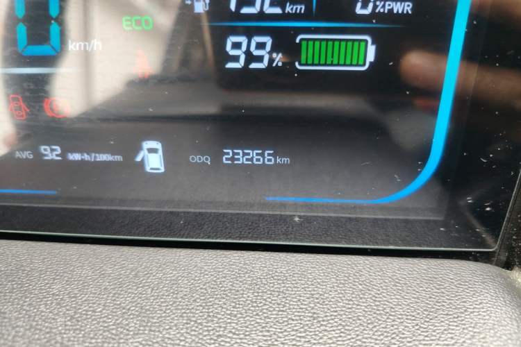 Used CHANGAN NEVO Lumin 2022 155 km – Refreshingly Sweet Edition Odometer Close Up