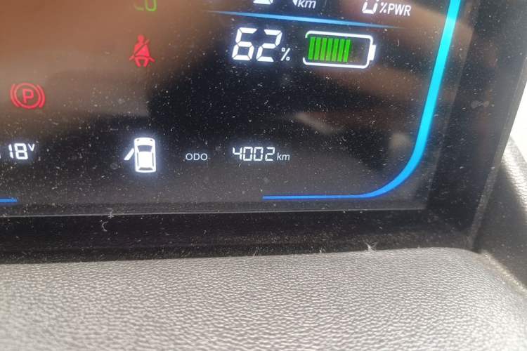 Used CHANGAN NEVO Lumin 2022 155 km – Refreshingly Sweet Edition Odometer Close Up