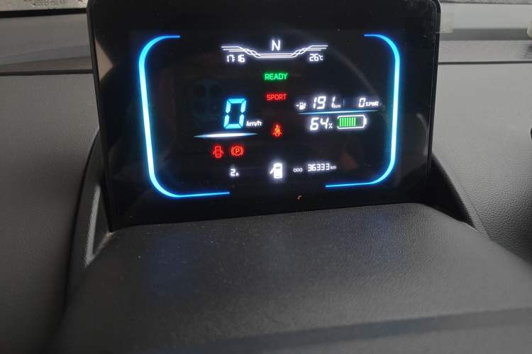 Used CHANGAN NEVO Lumin 2022 301km Honey-Sweet Version Odometer Close Up