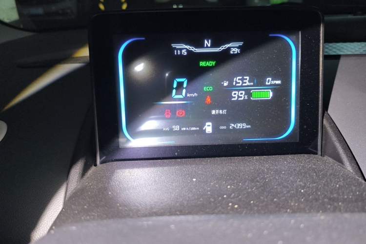 Used CHANGAN NEVO Lumin 2022 155 km – Refreshingly Sweet Edition Odometer Close Up