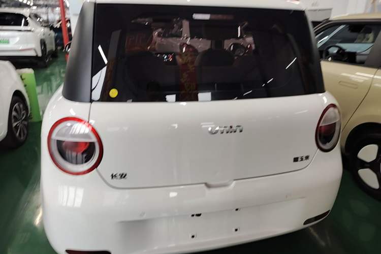Used CHANGAN NEVO Lumin 2022 155 km – Refreshingly Sweet Edition Rear