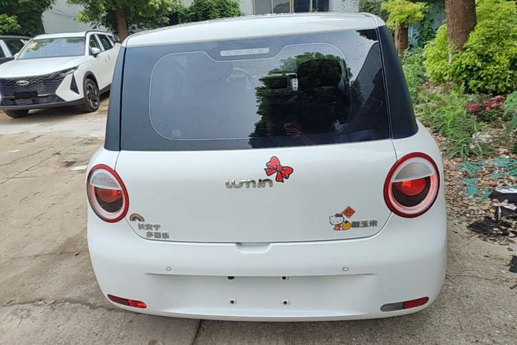 Used CHANGAN NEVO Lumin 2022 155 km – Refreshingly Sweet Edition Rear