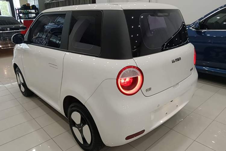 Used CHANGAN NEVO Lumin 2022 301km Honey-Sweet Version Rear Left 45 Deg