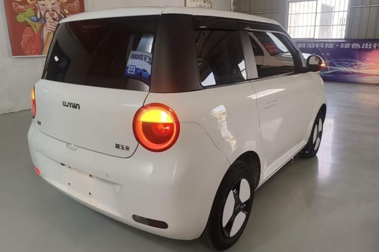 Used CHANGAN NEVO Lumin 2022 155 km – Refreshingly Sweet Edition Rear Right 45 Deg
