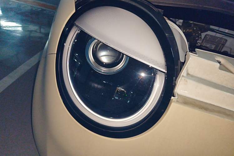 Used CHANGAN NEVO Lumin 2022 210km Sweet Edition Right Front Headlight