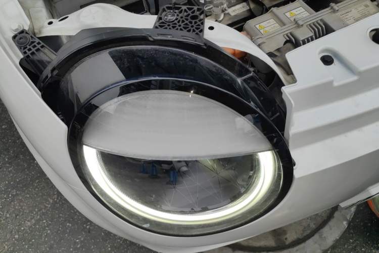 Used CHANGAN NEVO Lumin 2022 210km Sweet Edition Right Front Headlight