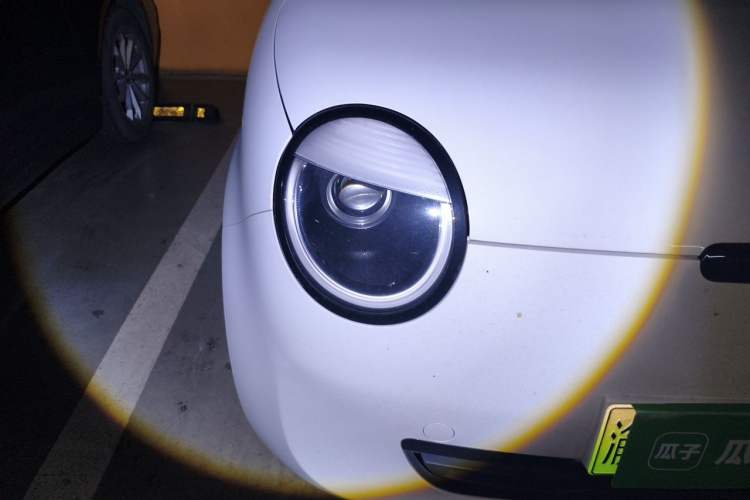 Used CHANGAN NEVO Lumin 2022 210km Sweet Edition Right Front Headlight