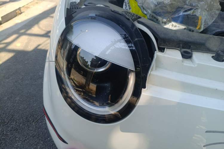 Used CHANGAN NEVO Lumin 2022 210km Sweet Edition Right Front Headlight