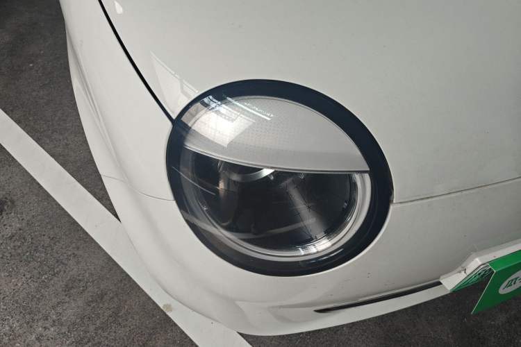 Used CHANGAN NEVO Lumin 2022 155 km – Refreshingly Sweet Edition Right Front Headlight