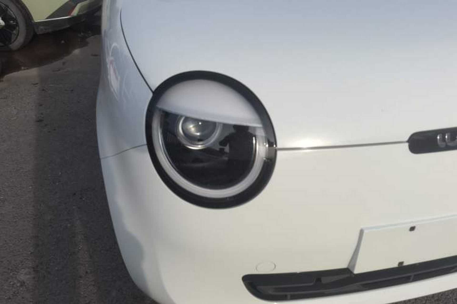 Used CHANGAN NEVO Lumin 2022 155 km – Refreshingly Sweet Edition Right Front Headlight