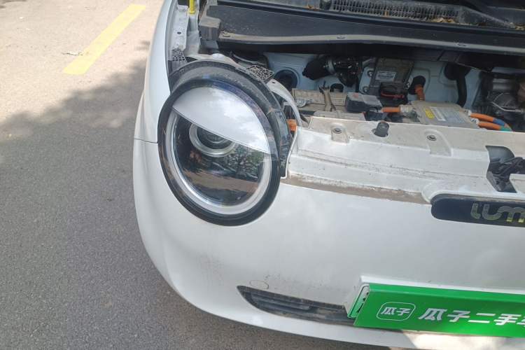 Used CHANGAN NEVO Lumin 2022 155 km – Refreshingly Sweet Edition Right Front Headlight