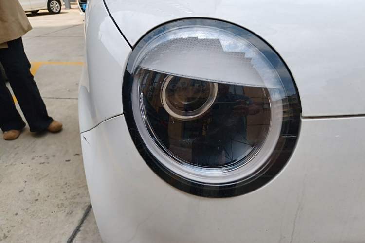 Used CHANGAN NEVO Lumin 2022 155 km – Refreshingly Sweet Edition Right Front Headlight