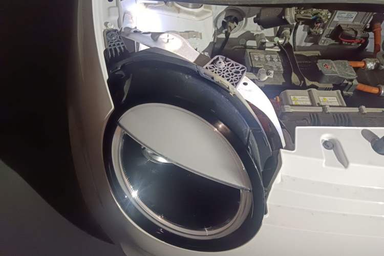 Used CHANGAN NEVO Lumin 2022 210km Sweet Edition Right Front Headlight