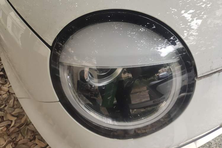 Used CHANGAN NEVO Lumin 2022 155 km – Refreshingly Sweet Edition Right Front Headlight