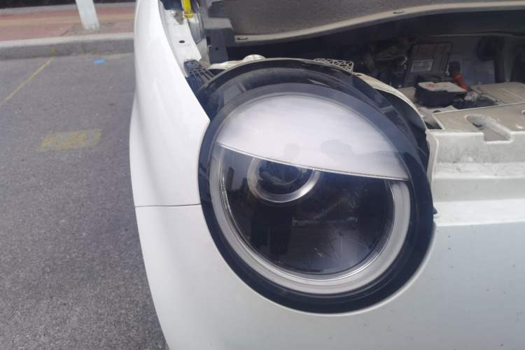 Used CHANGAN NEVO Lumin 2022 210km Sweet Edition Right Front Headlight