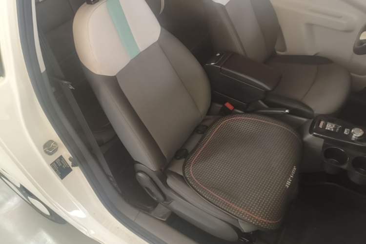 Used CHANGAN NEVO Lumin 2022 301km Honey-Sweet Version Right Front Seat