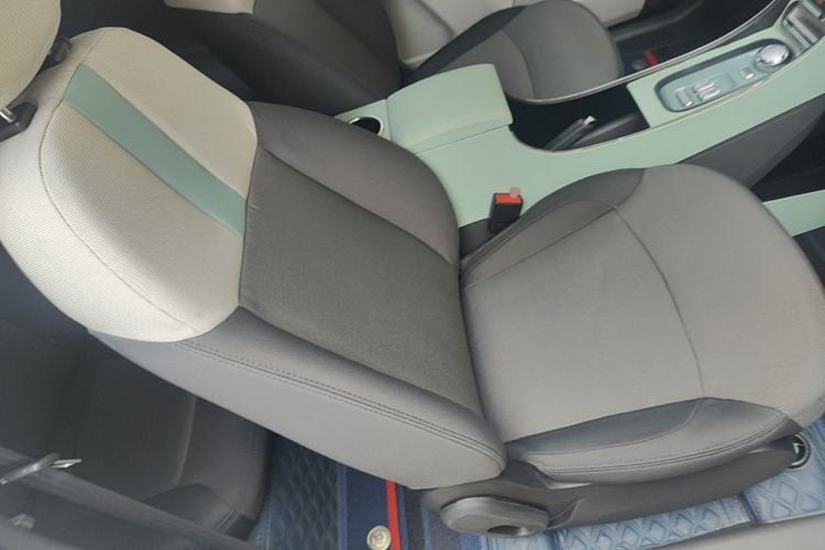 Used CHANGAN NEVO Lumin 2022 155 km – Refreshingly Sweet Edition Right Front Seat