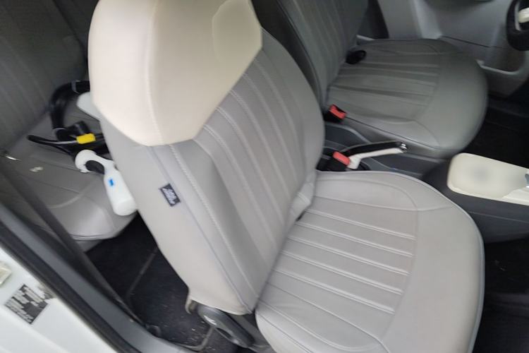 Used CHANGAN NEVO Lumin 2022 155 km – Refreshingly Sweet Edition Right Front Seat