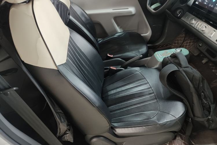 Used CHANGAN NEVO Lumin 2022 155 km – Refreshingly Sweet Edition Right Front Seat