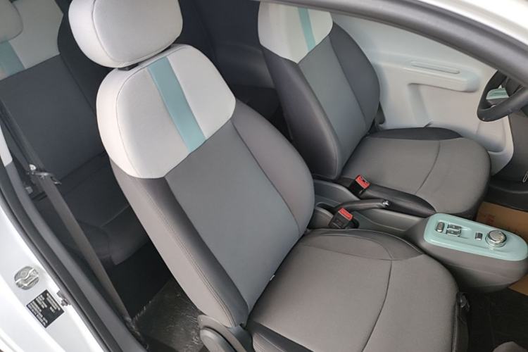 Used CHANGAN NEVO Lumin 2022 155 km – Refreshingly Sweet Edition Right Front Seat