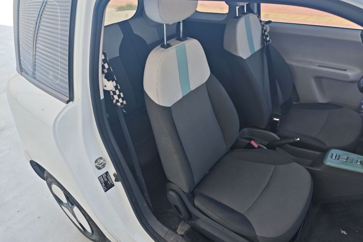 Used CHANGAN NEVO Lumin 2022 155 km – Refreshingly Sweet Edition Right Front Seat