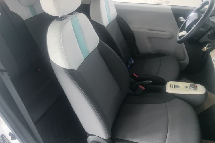Used CHANGAN NEVO Lumin 2022 155 km – Refreshingly Sweet Edition Right Front Seat