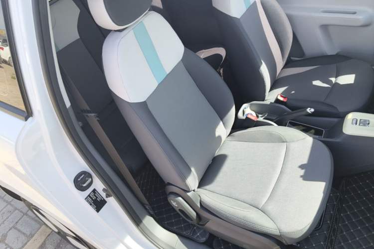 Used CHANGAN NEVO Lumin 2022 210km Sweet Edition Right Front Seat