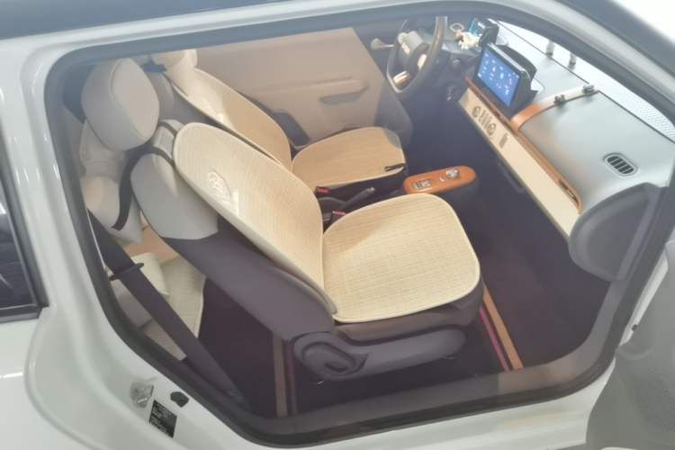 Used CHANGAN NEVO Lumin 2022 210km Sweet Edition Right Front Seat