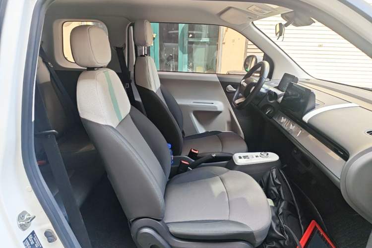 Used CHANGAN NEVO Lumin 2022 301km Honey-Sweet Version Right Front Seat