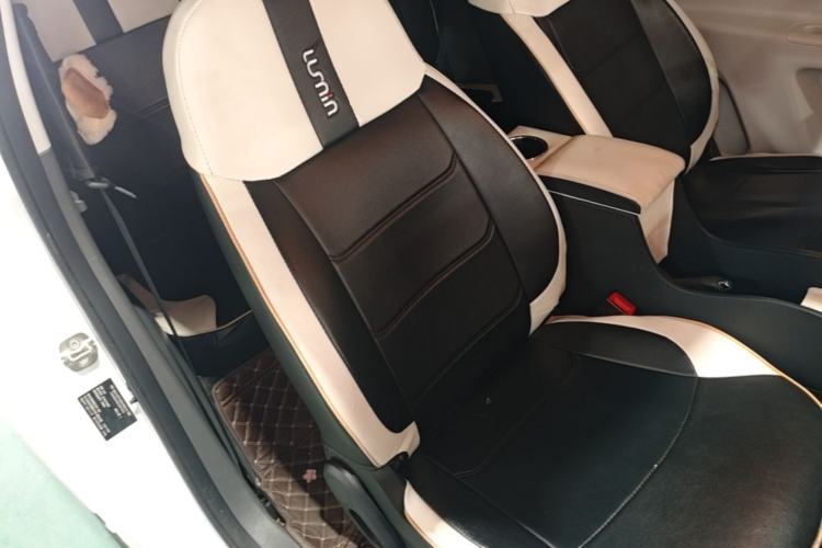Used CHANGAN NEVO Lumin 2022 155 km – Refreshingly Sweet Edition Right Front Seat