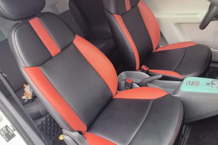 Used CHANGAN NEVO Lumin 2022 155 km – Refreshingly Sweet Edition Right Front Seat