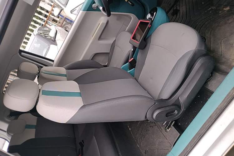 Used CHANGAN NEVO Lumin 2022 210km Sweet Edition Right Front Seat