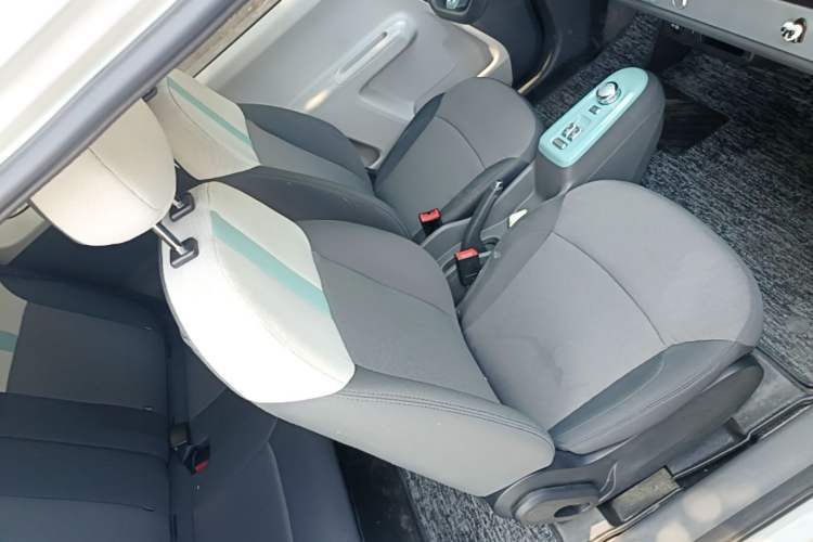 Used CHANGAN NEVO Lumin 2022 210km Sweet Edition Right Front Seat