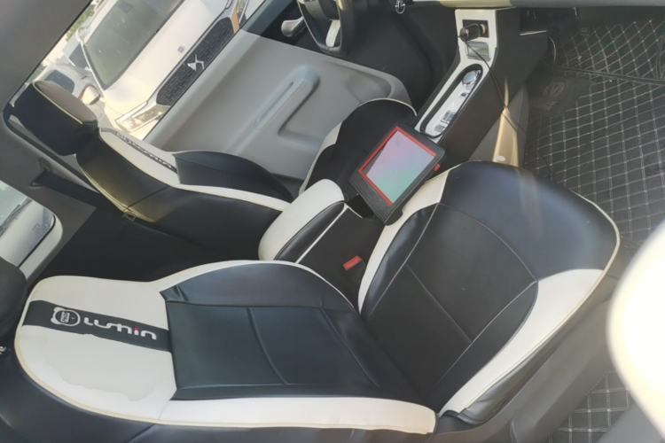 Used CHANGAN NEVO Lumin 2022 155 km – Refreshingly Sweet Edition Right Front Seat