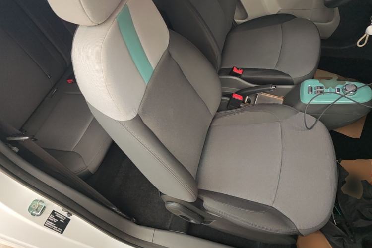 Used CHANGAN NEVO Lumin 2022 155 km – Refreshingly Sweet Edition Right Front Seat